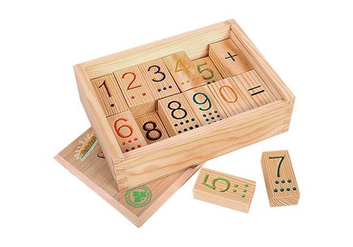 Набор деревянных блоков Арифметика  с цифрами и тактильным обозначением в деревянном ящике